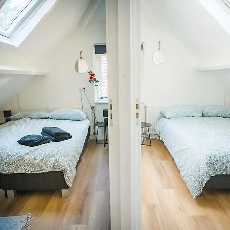 Wellnesshuis Met Jacuzzi En Sauna In Het Bos Hébergement de vacances *