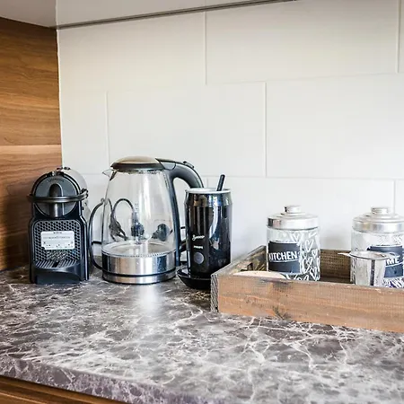 Hébergement de vacances Wellnesshuis Met Jacuzzi En Sauna In Het Bos Lunteren